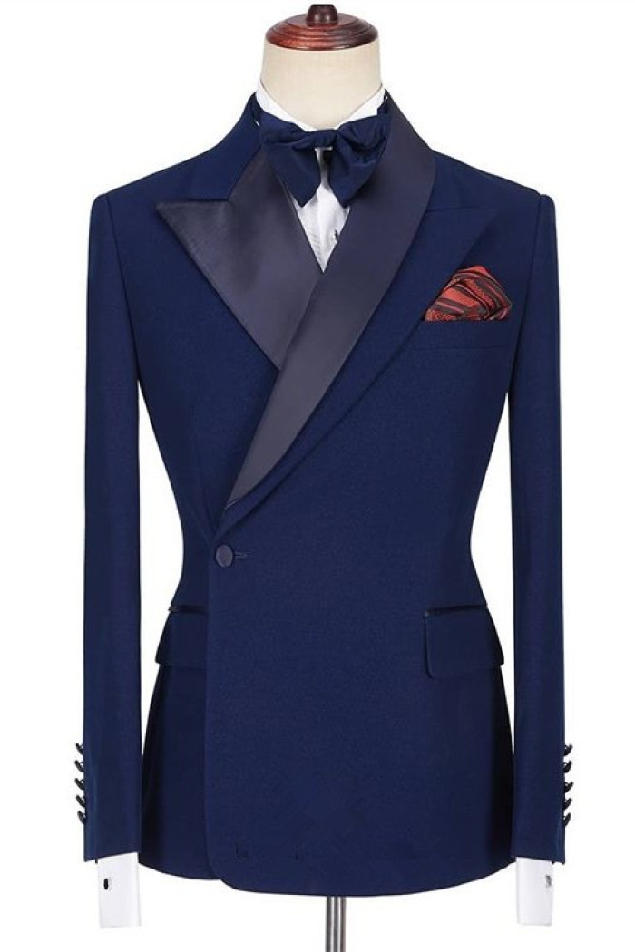 Classic Dark Navy Peaked Lapel Fashion Men Suits for Prom