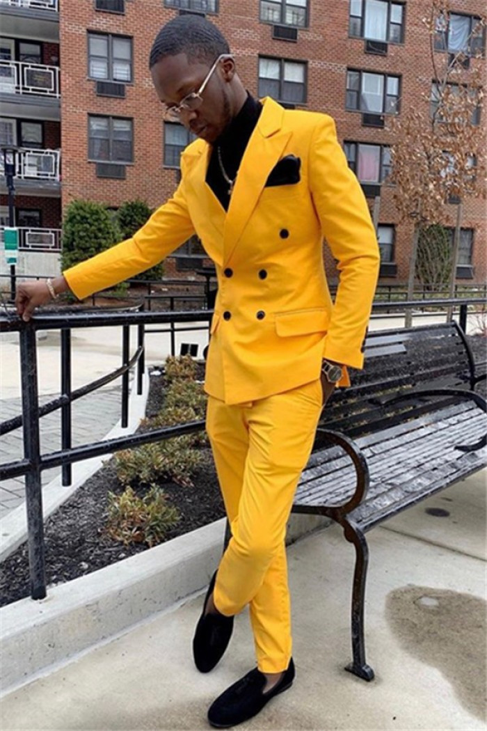 Yellow Double Breasted Close Fitting Peaked Lapel Mens Suits