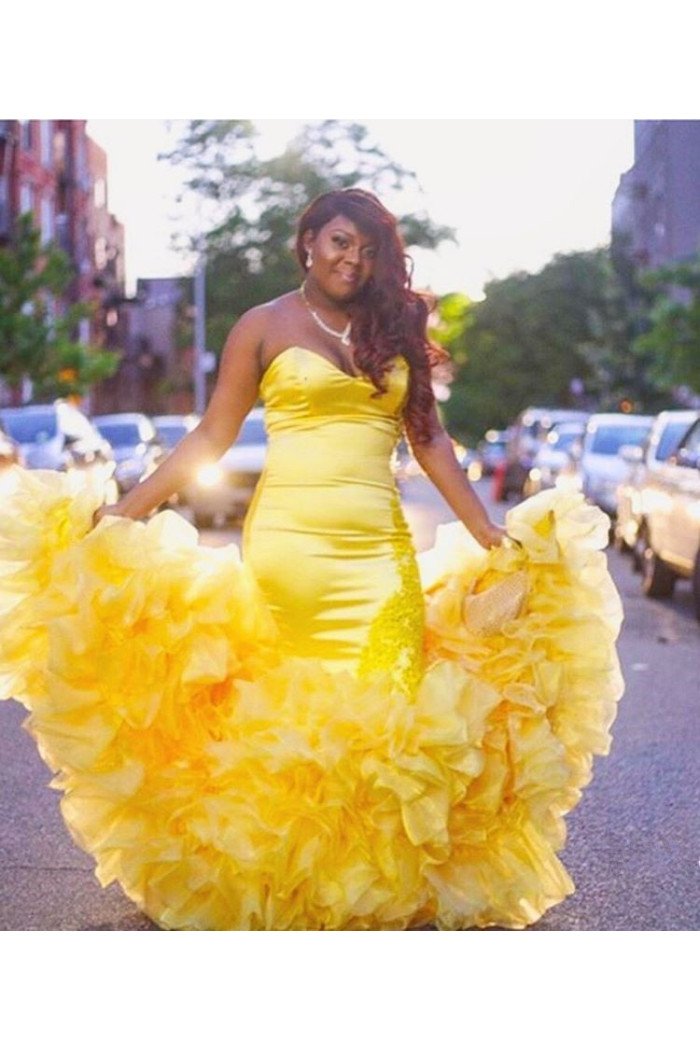 Mermaid Plus Size Yellow Sleeveless Strapsless Appliques Ruffles Tulle Prom Dresses