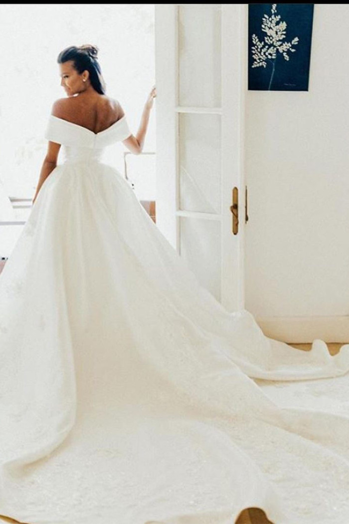 Gorgeous Off-the-shoulder A-line Satin Beading Appliques Wedding Dresses