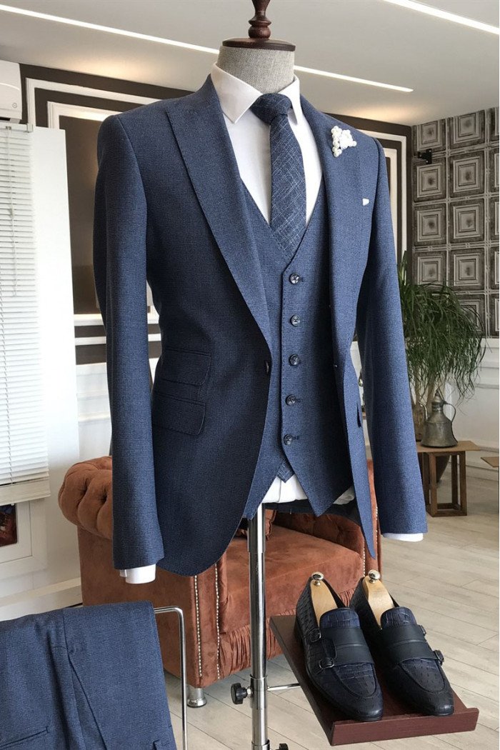 Trendy Gentle Navy Blue Peaked Lapel One Button Close Fitting Business Men Suits