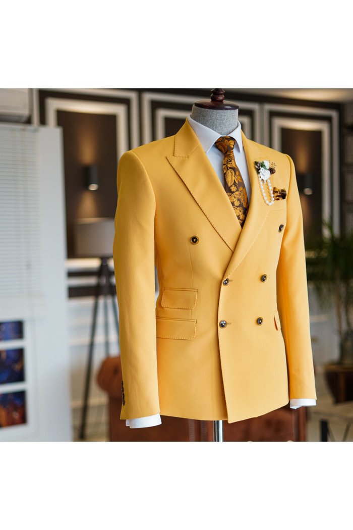 New Arrival Yellow Peaked Lapel Double Breasted Prom Suits