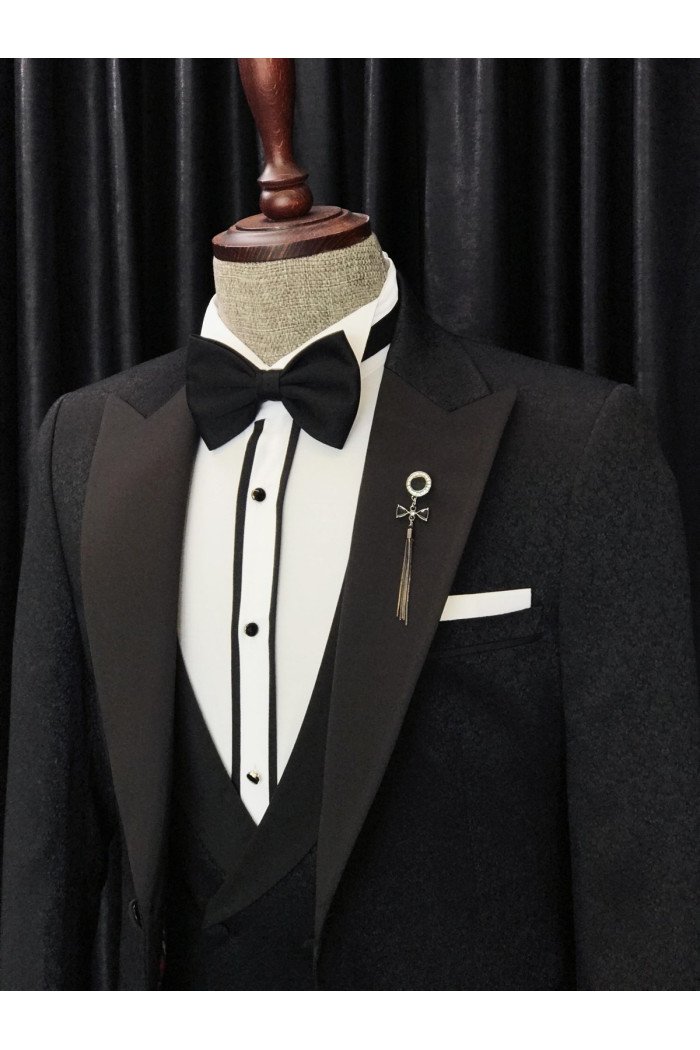 New Arrival Black Jaquard 3-Pieces Peaked Collar Wedding Men Suits