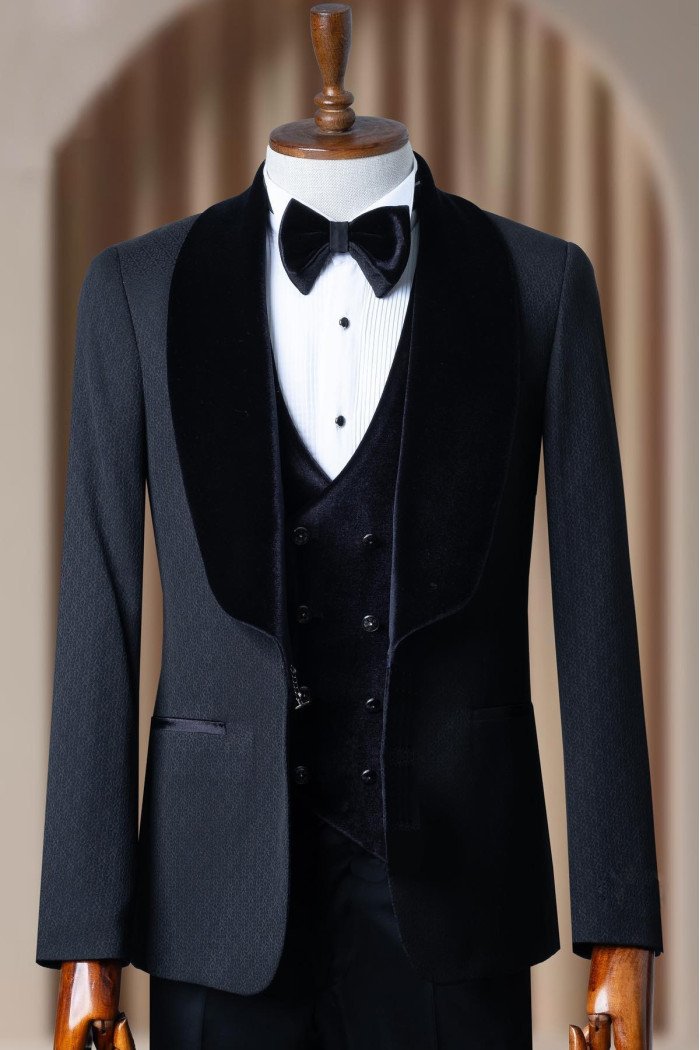 Hugh Stylish Black Shawl Lapel Three Pieces Jacquard Wedding Suits