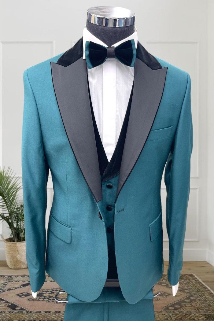 Jeff Charming Ocean Blue Peaked Lapel Three Pieces Prom Suits