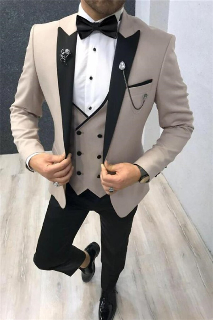 Haiden Bespoke White Dinner Tuxedos | Peak Lapel Mens Dress Suits 3 Pieces