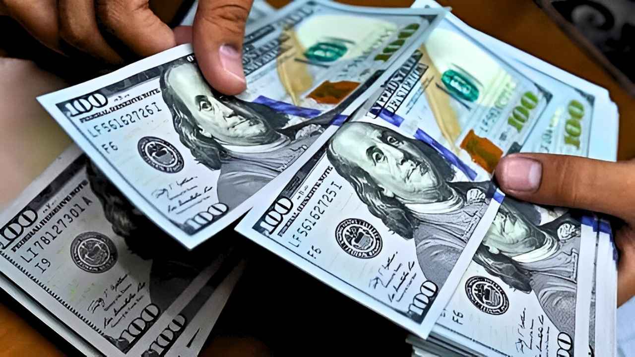 Dólar Blue Hoy: ¿A Cuánto Cotiza el Lunes 3 de Noviembre de 2025? ¡Descubre la Última Tasa!